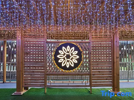 Floral Hotel ·Yesanpo Xiu Xian Lou Hotel (Bailixia  Store)