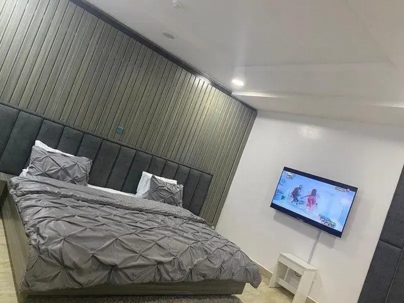 Full Luxury 3 Bedroom In Osapa London with Gym, pool, kids play ground etc..