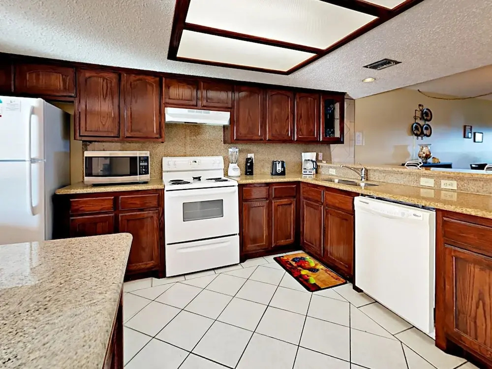 4400 Gulf Blvd Condo Unit 406