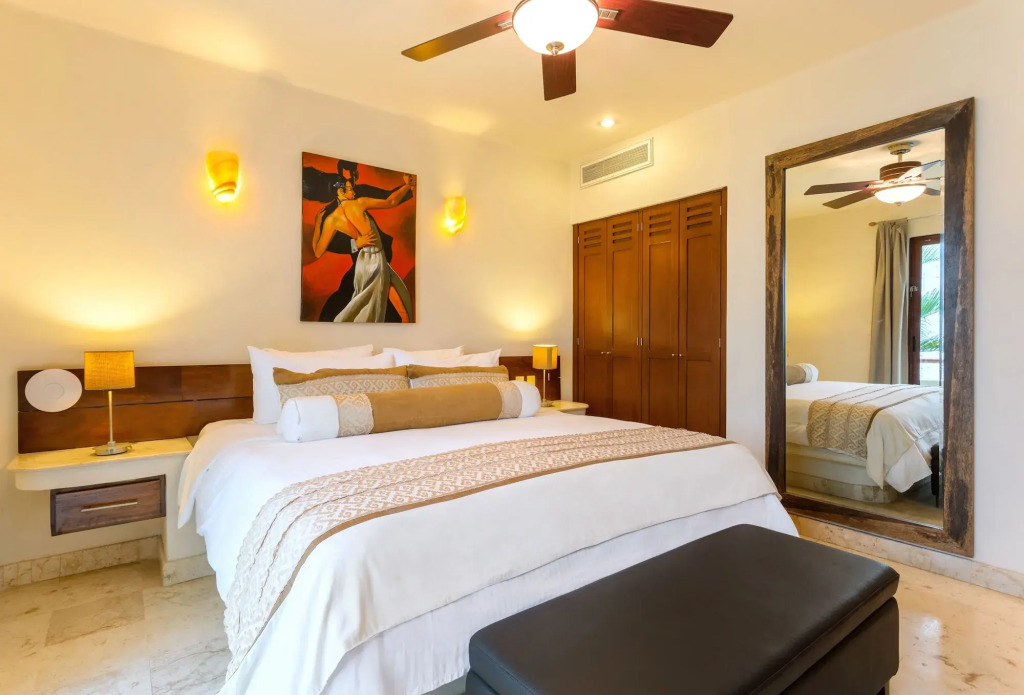 Maya Villa Condo Hotel and Beachclub