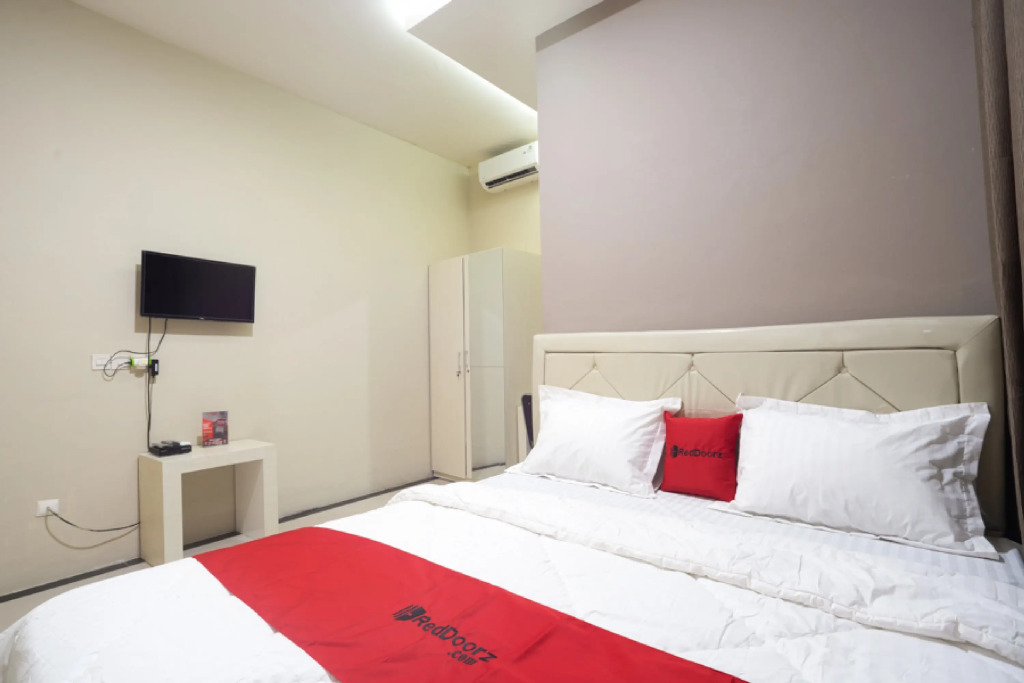 RedDoorz near IPB Dramaga Bogor