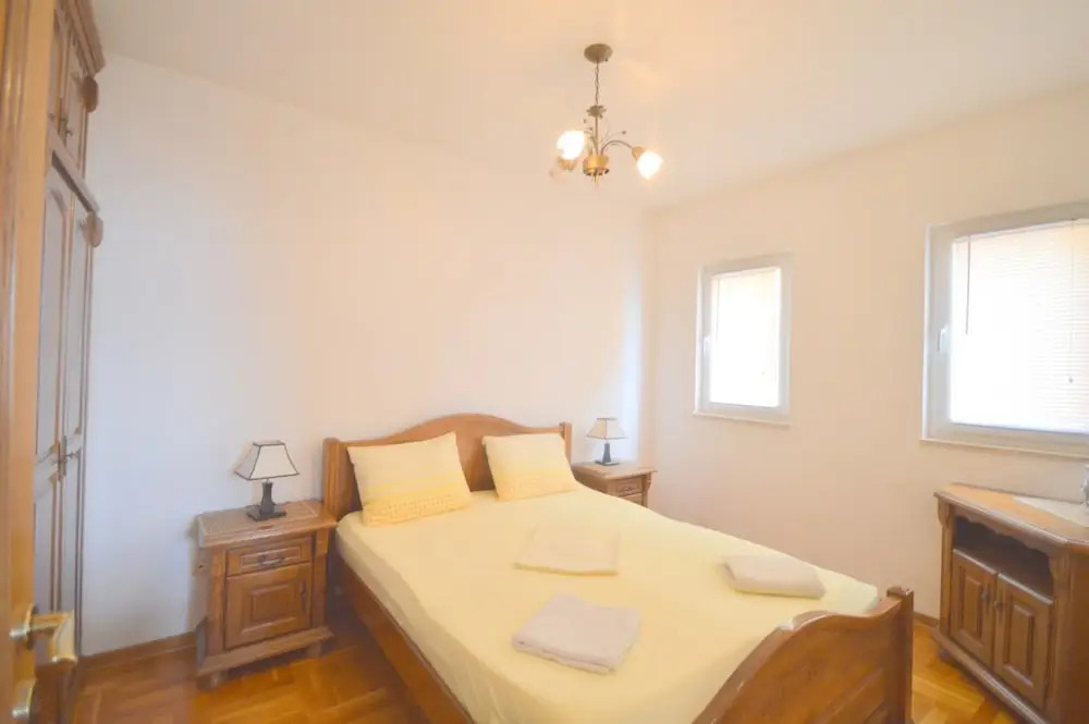 Seafront Apartment Bijela