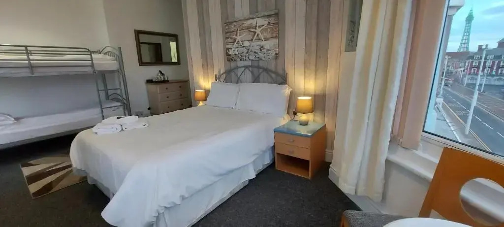 Bowies Lodge
