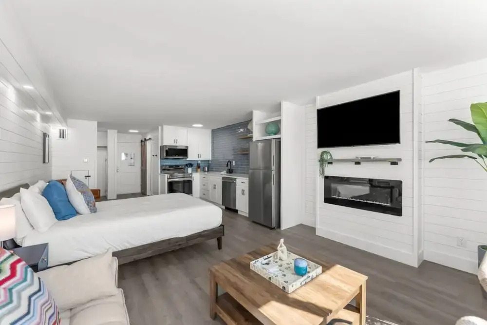 Renovated Beach Front Ocean View Condo TOG 723
