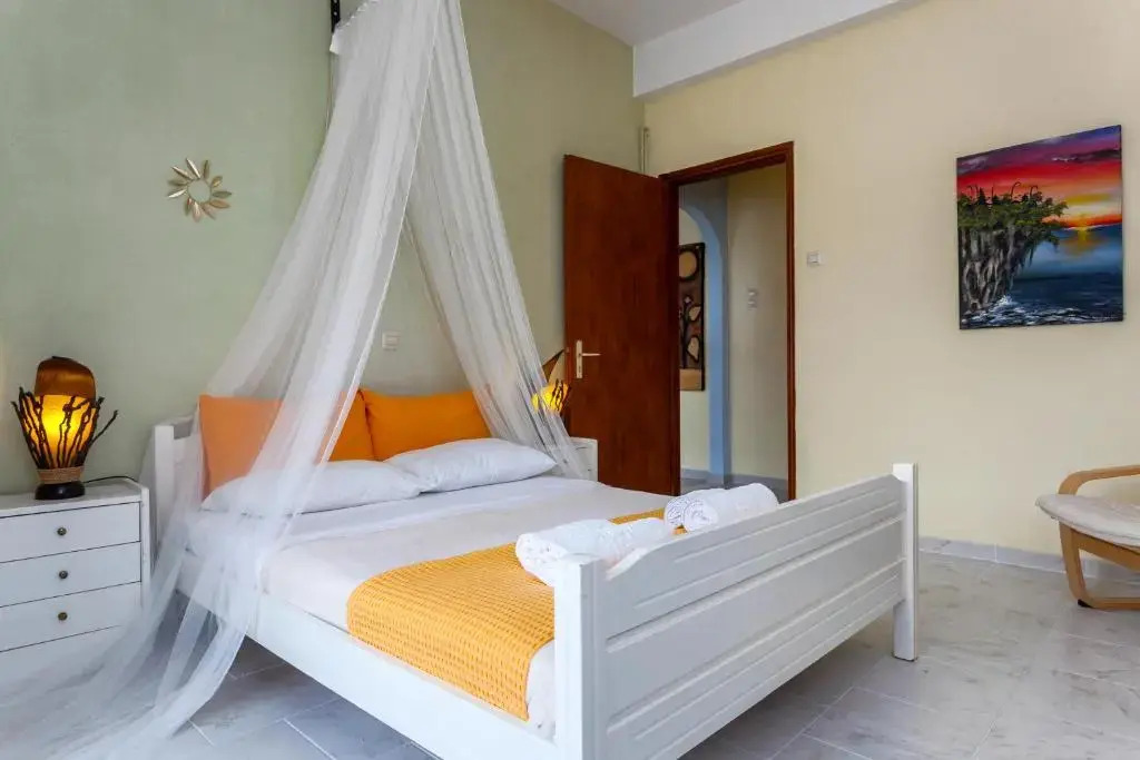 Karavos Sea View Apartments