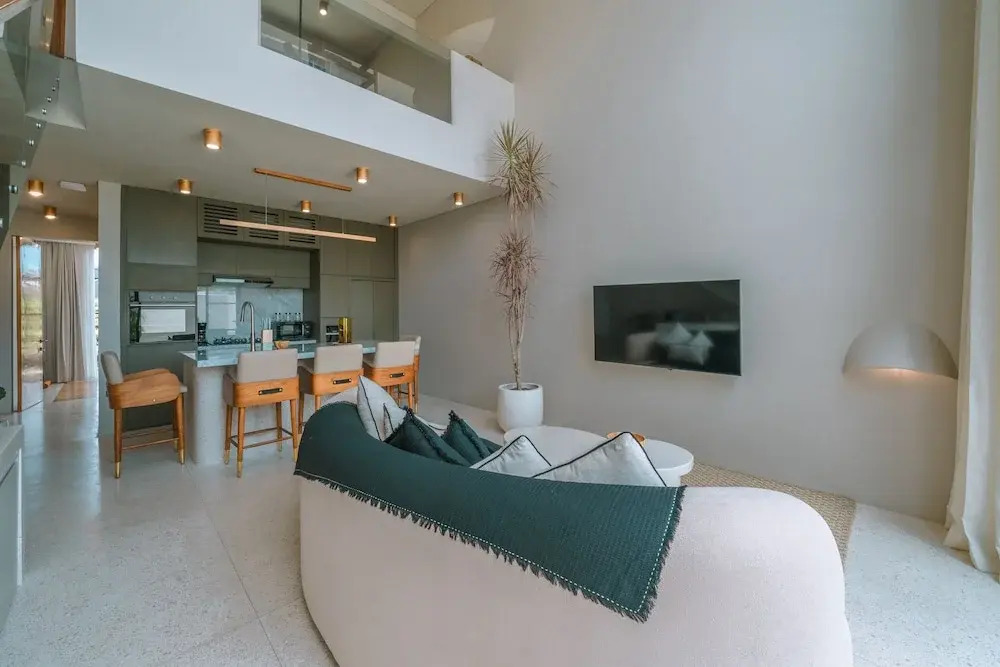 Vesna Townhouse 6