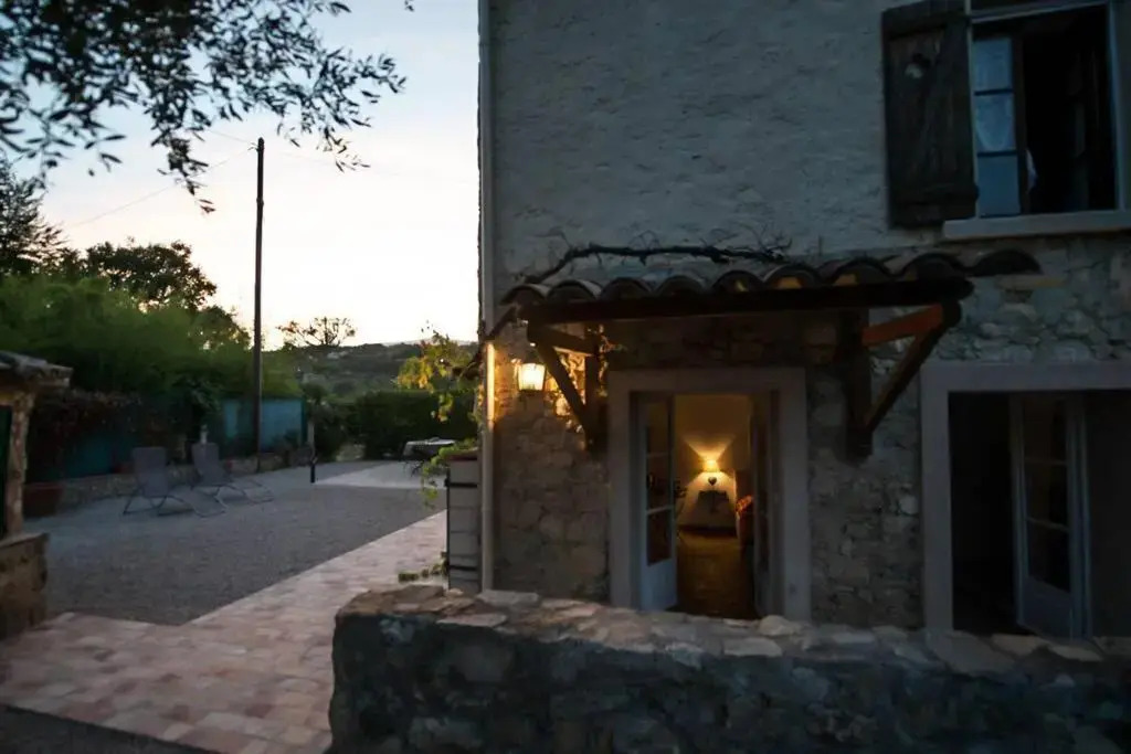 Studio Independant Dans Mas Provencal