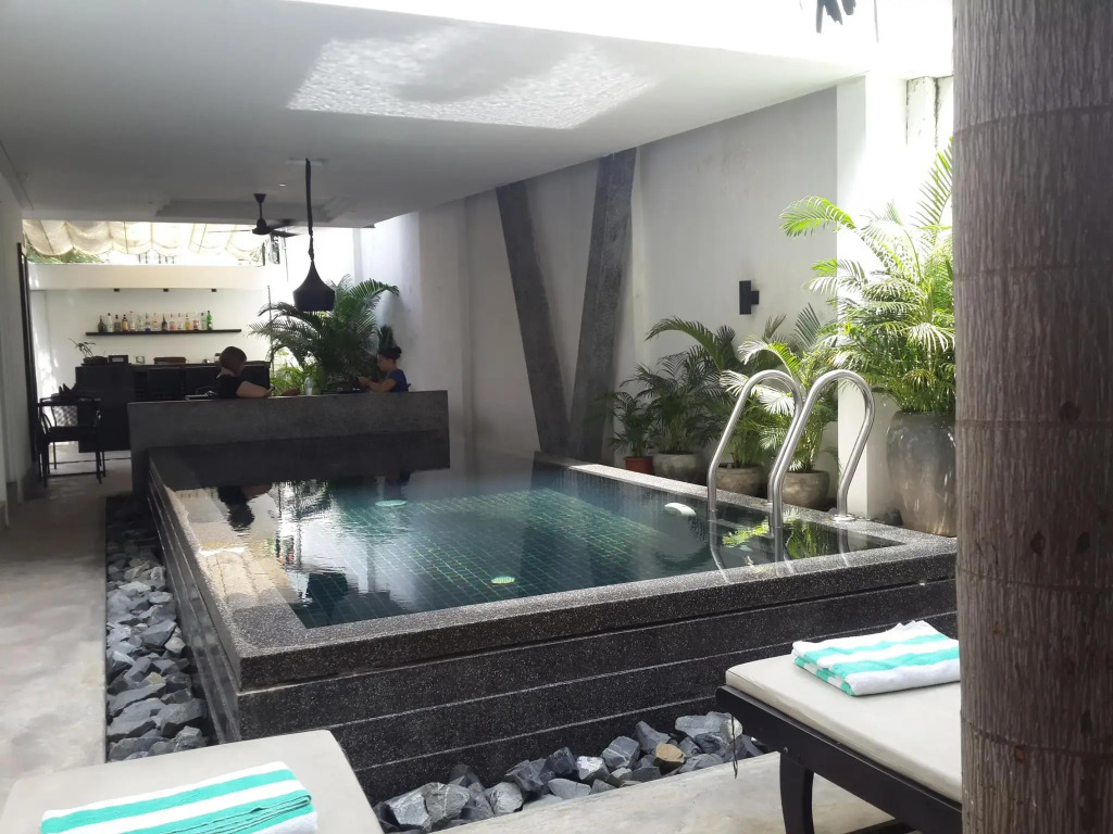 H Hotel Cambodia