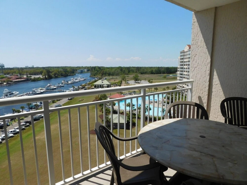 Yacht Clubs #1-801C - 1 Br Condo