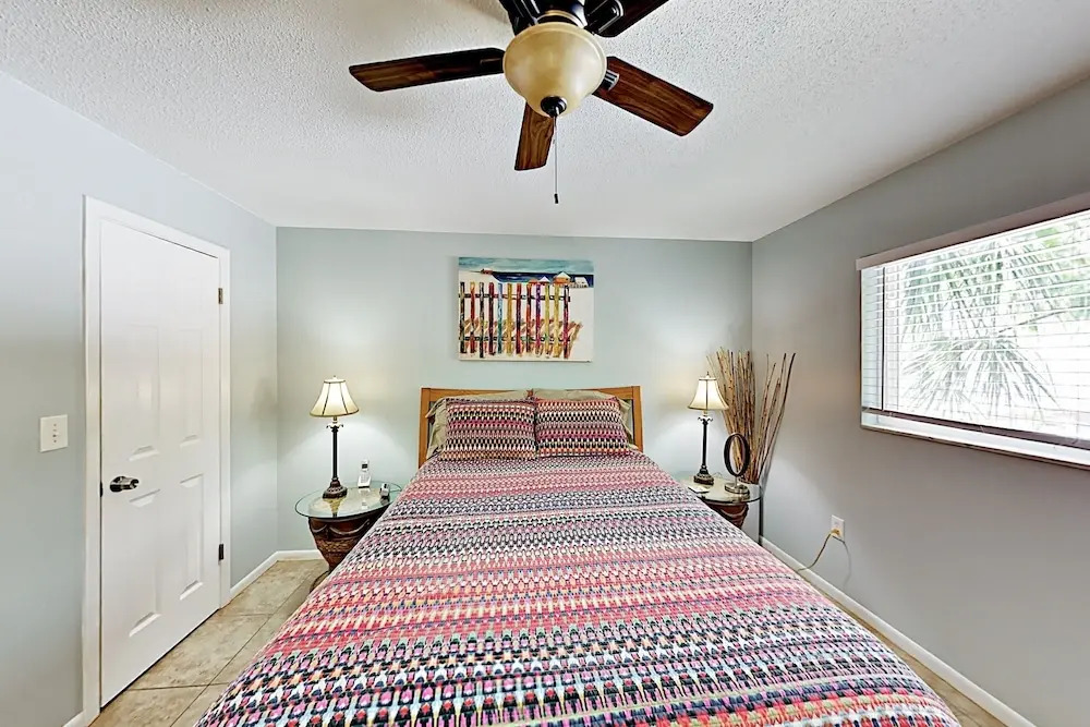 Waves 20 Condo - 2 Br condo by RedAwning