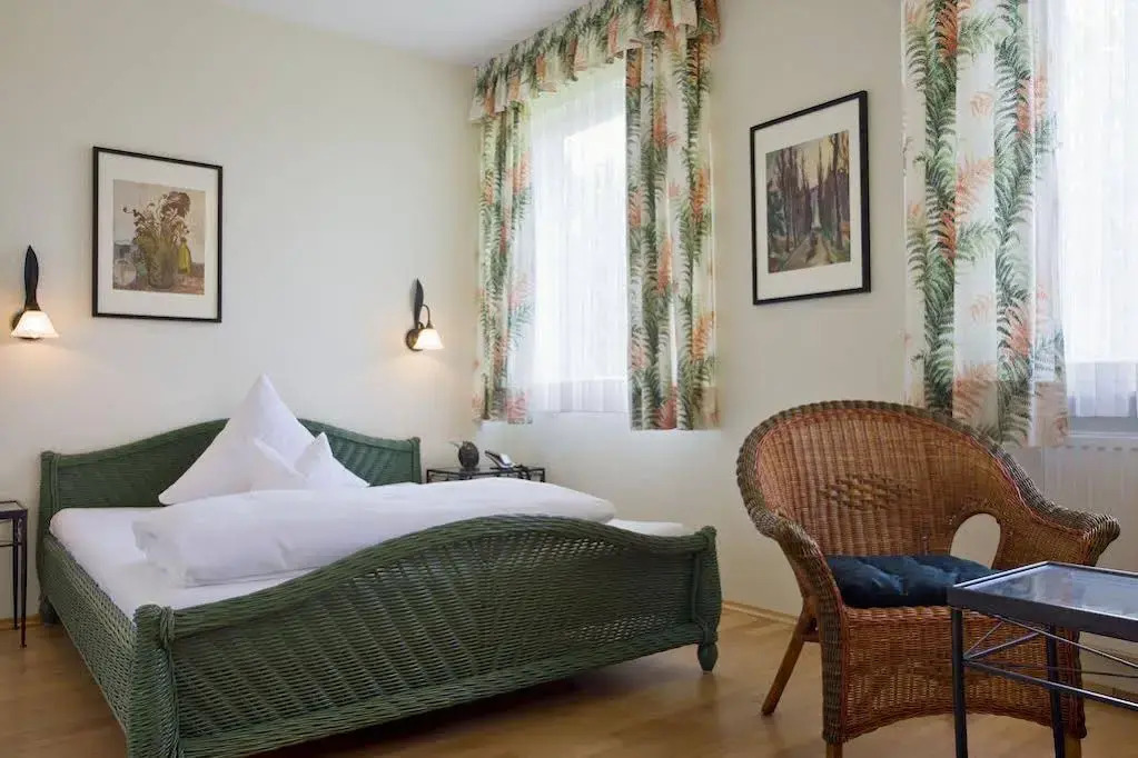 Recks Hotel-Restaurant