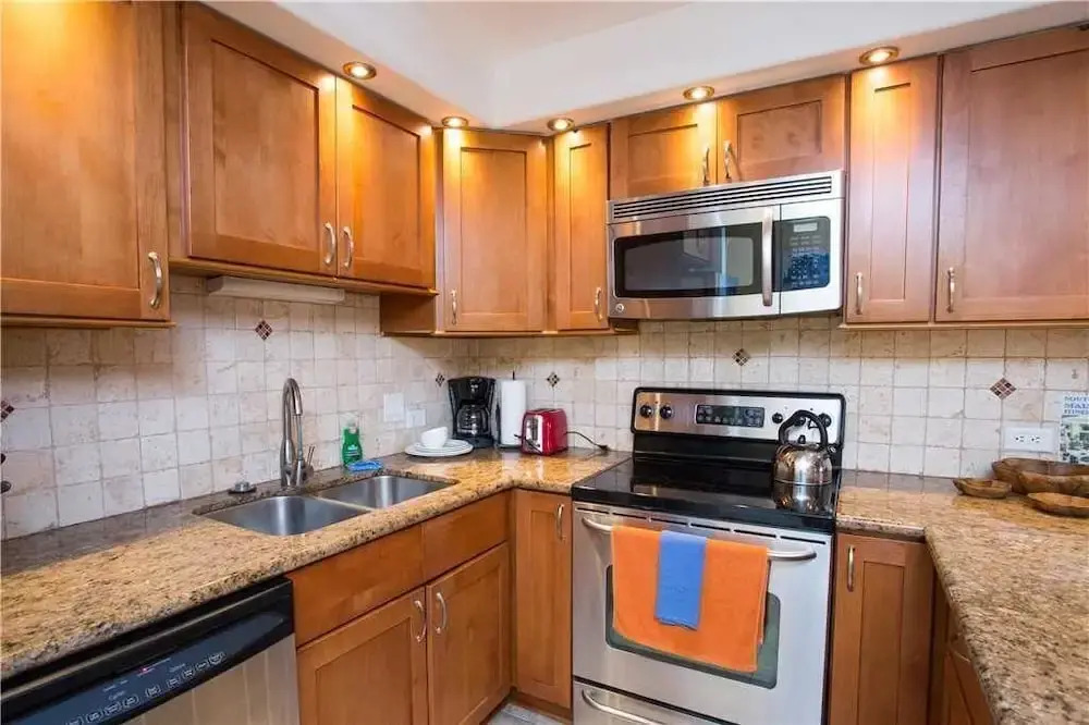 Kamaole Sands 8402 - Two Bedroom Condo