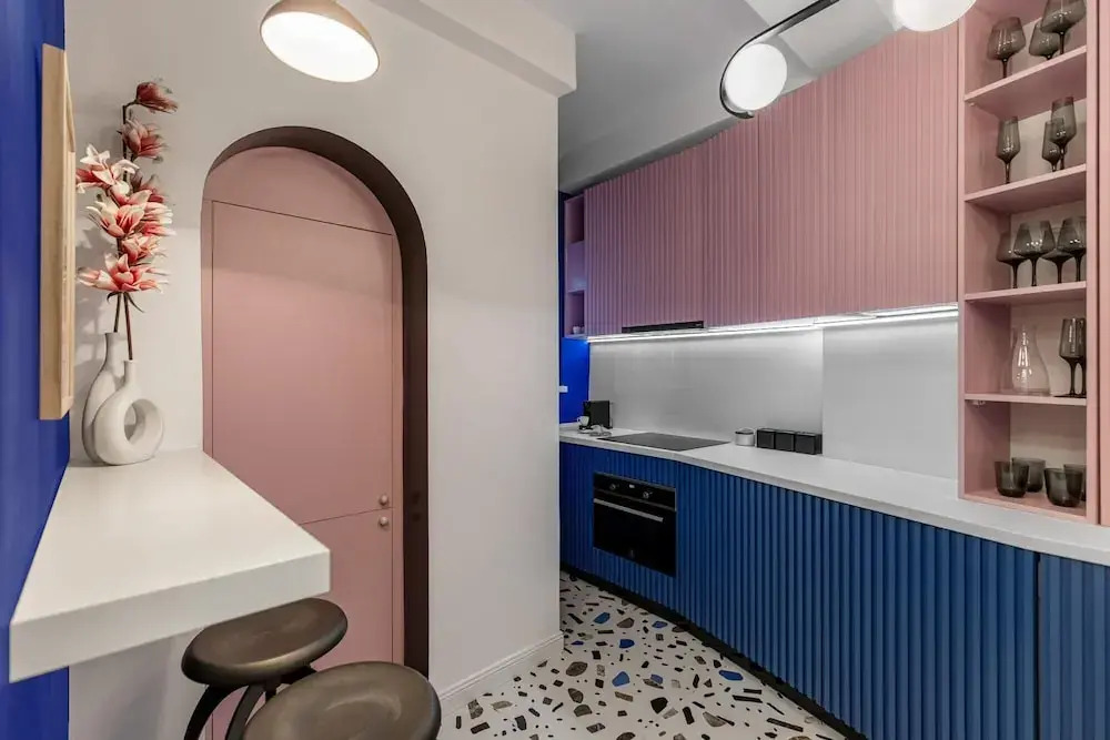 Modern 3 BR Flat on the Edge of Old Town