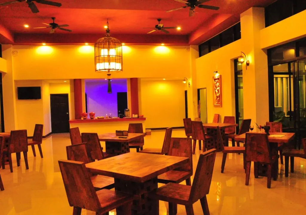Курорт Navatara Phuket Resort