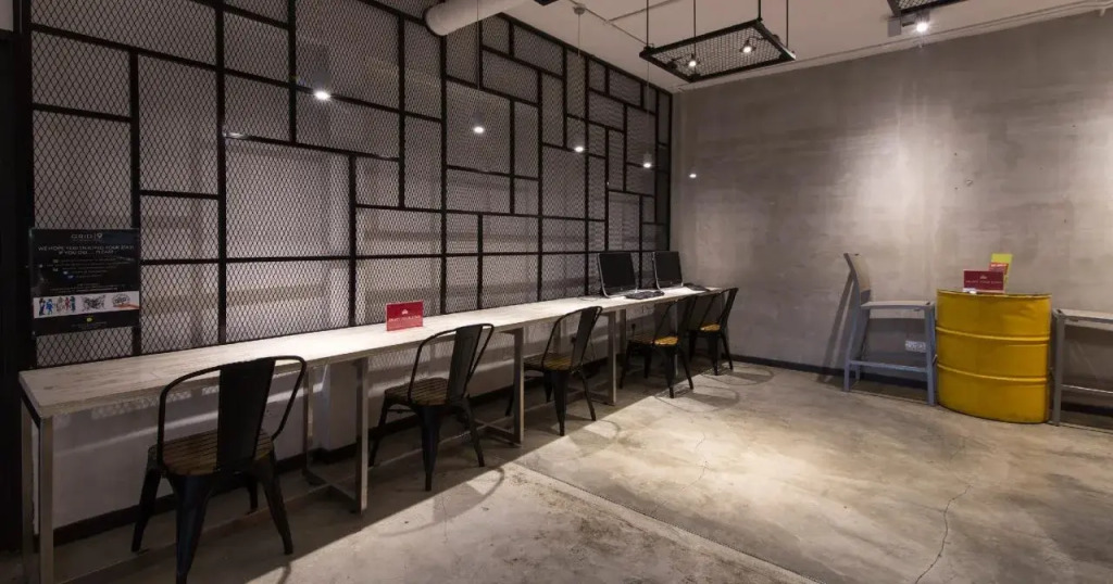 Grid 9 Hotel