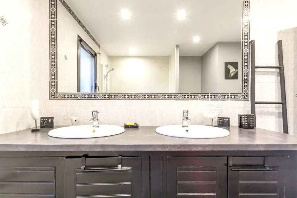 House With 5 Bedrooms in Le Val-saint-père, With Pool Access, Enclosed