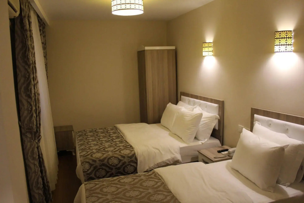 Ararat Hotel