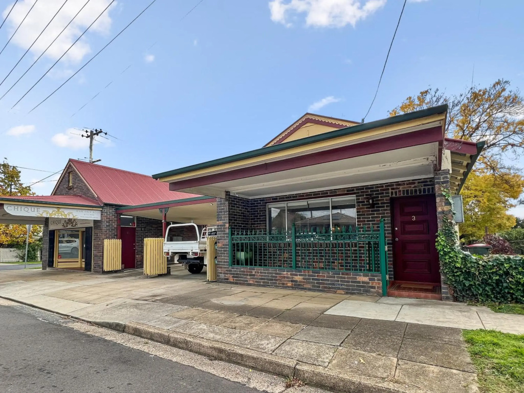 Central Armidale 2-Bedroom Apartment