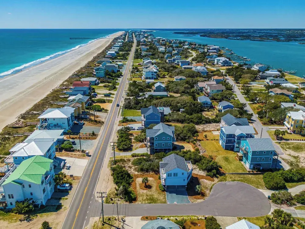 The Channel Marker by Topsail Realty