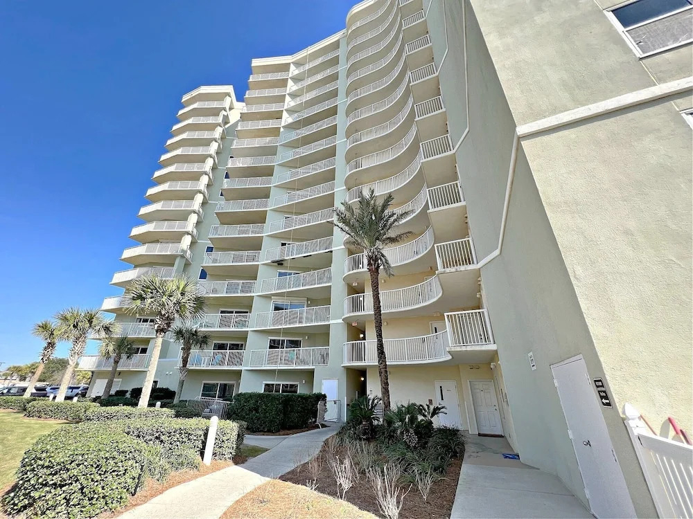 Tradewinds 406 By Redawning