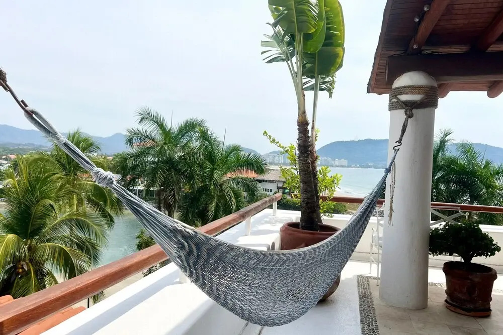 Oceanfront Villa w Private Jacuzzi & Club Access