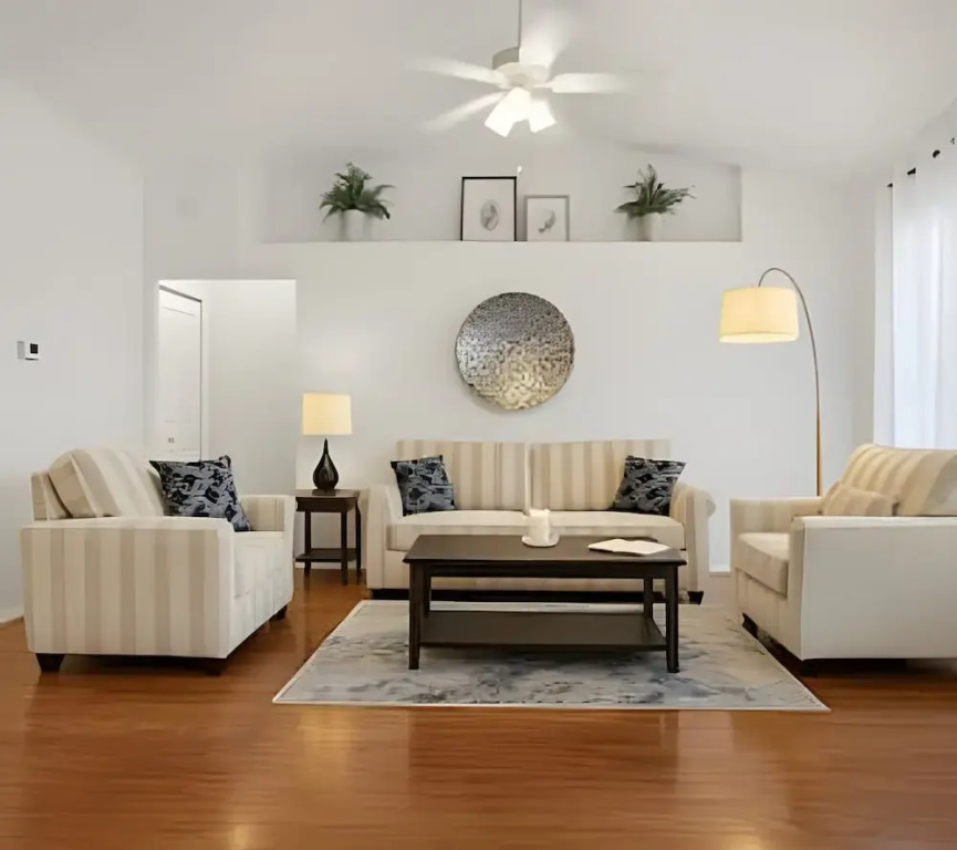 Prime Location! 3bd/2ba Villa