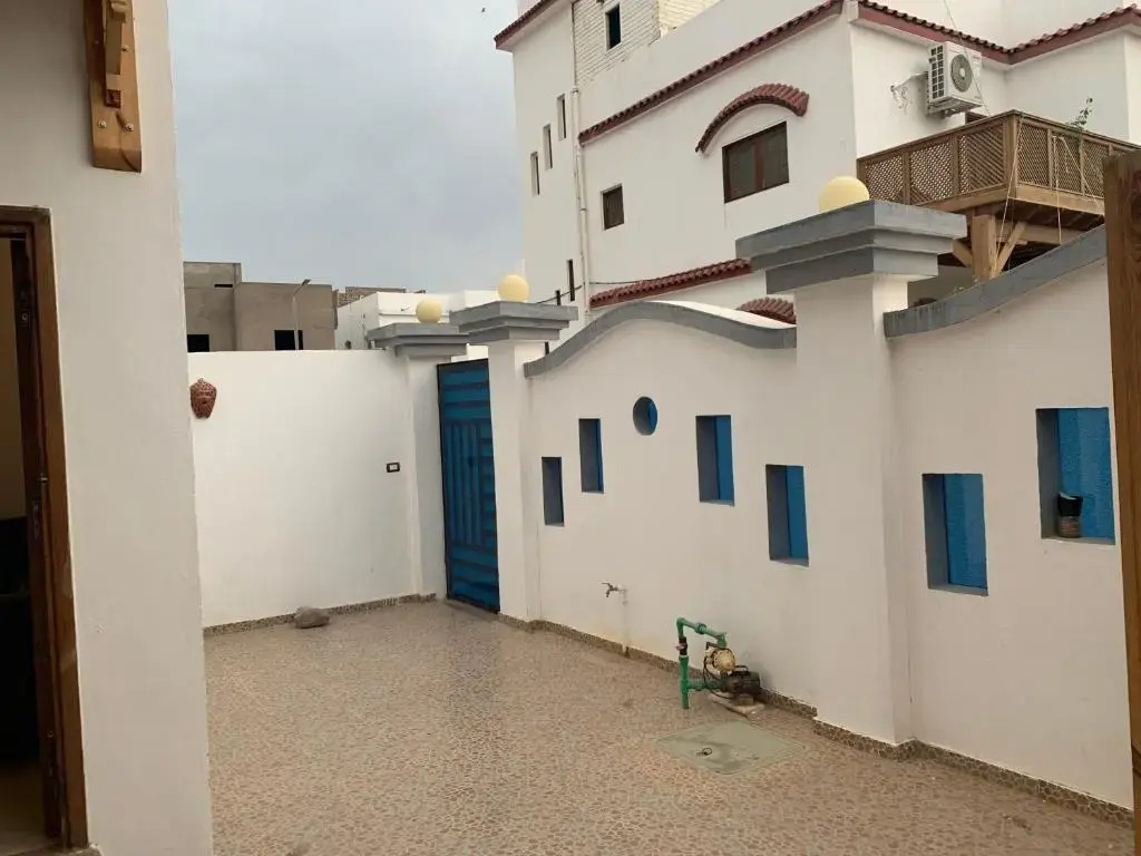 Relaxing 2-bdrm with strong Wi-Fi and private garden