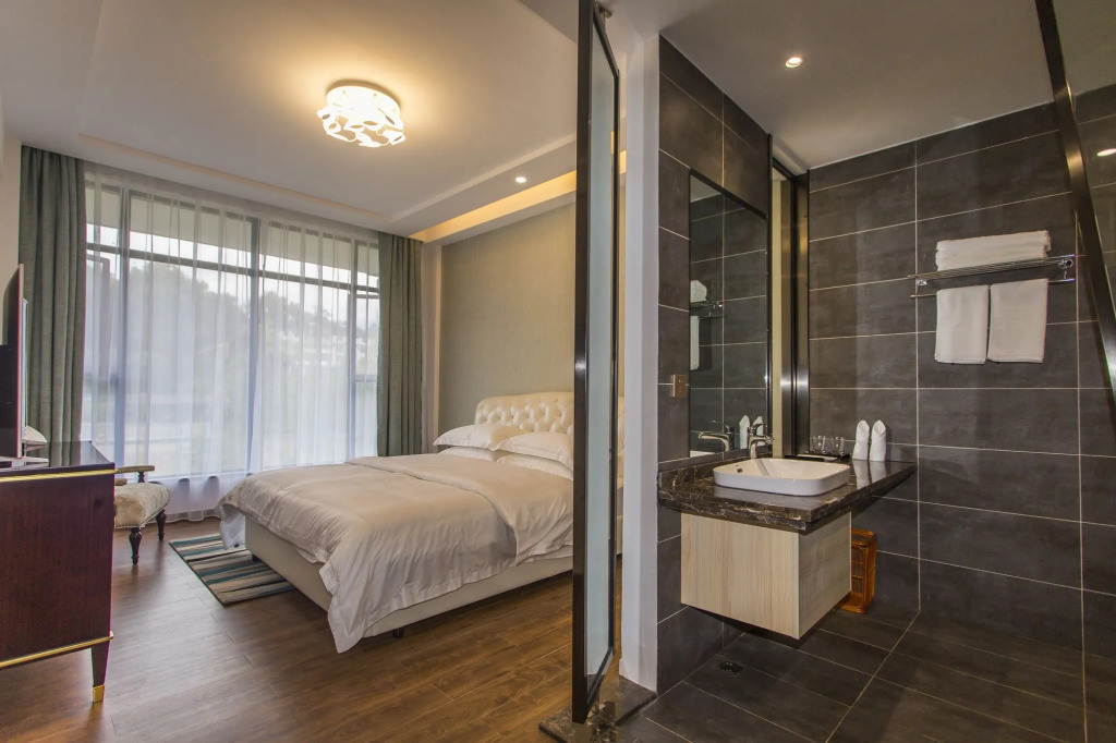 Leading Men Hotel