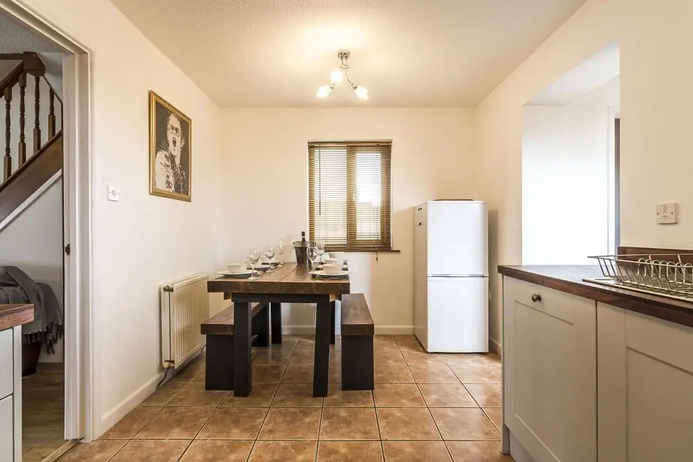 Field View - 3 Bedroom Holiday Home