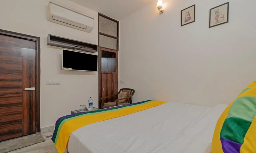 Hotel P Grand By OYO Rooms