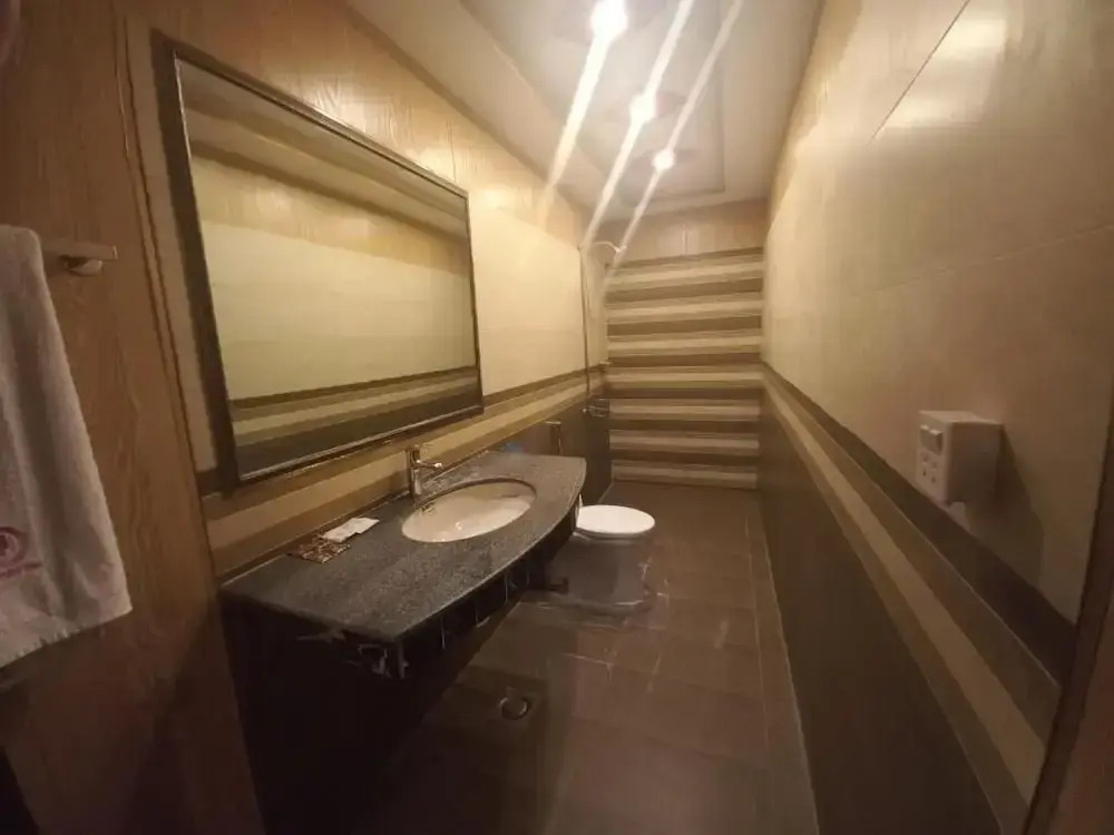Hotel Premier one Johar Town Lahore Pakistan