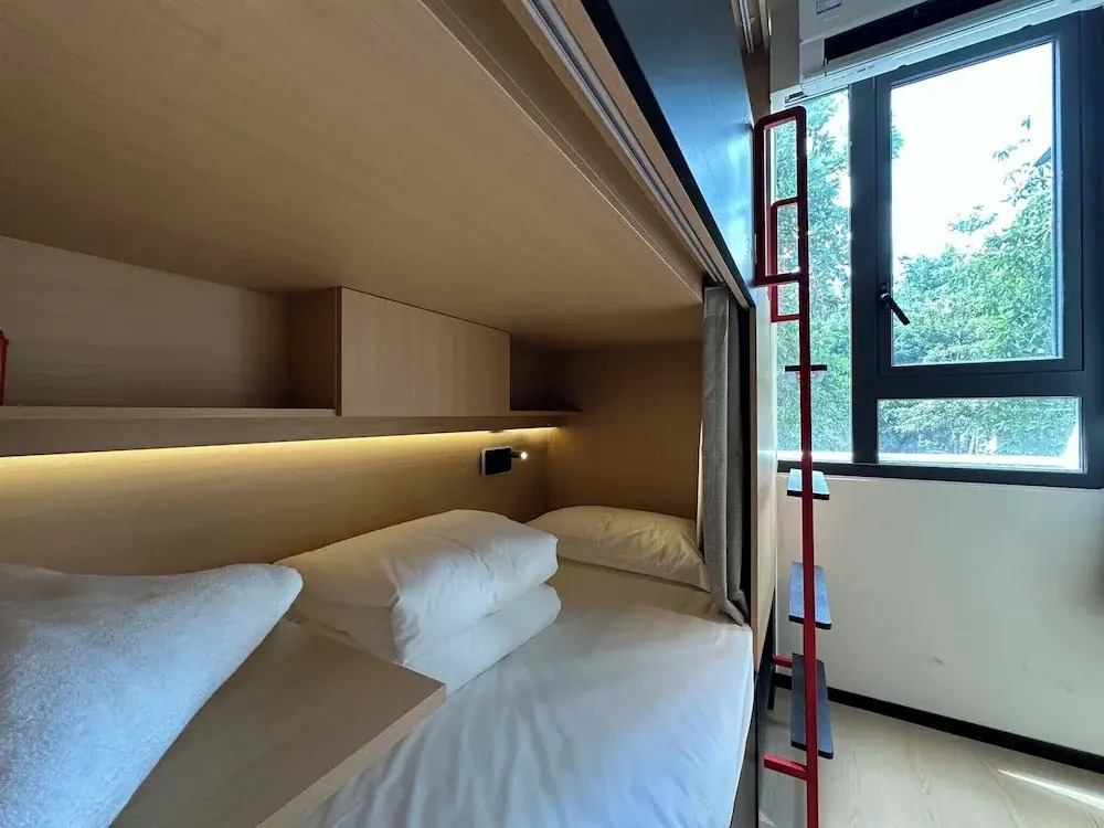 Amic Girls Hostel