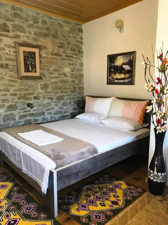 The Mosaic House - Shtepia me Mozaik