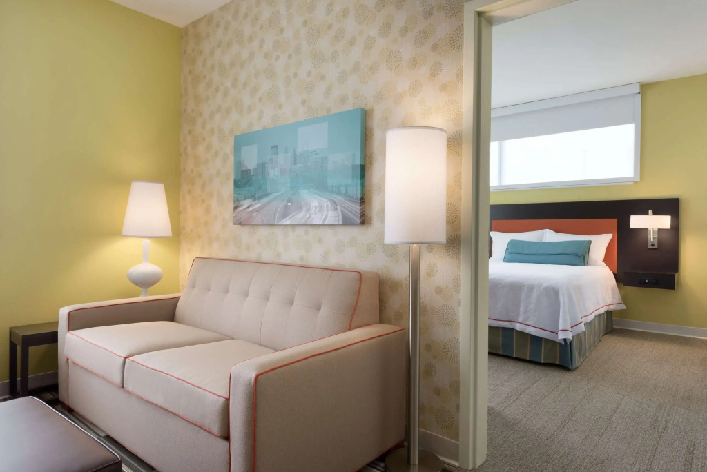 Home2 Suites by Hilton Roseville Minneapolis
