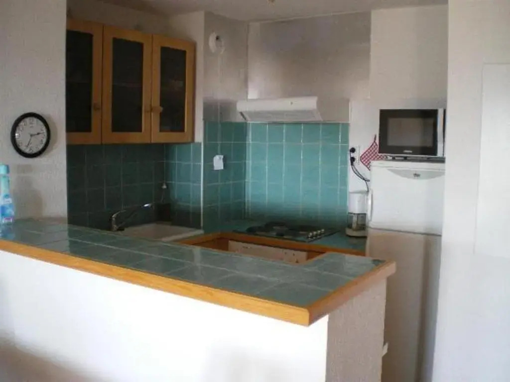 Appartement Bormes-les-Mimosas, 2 pièces, 4 personnes - FR-1-308-51