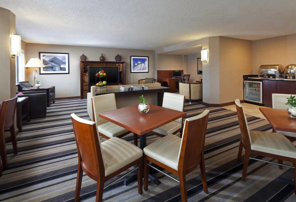 Отель Wyndham Denver Tech Center