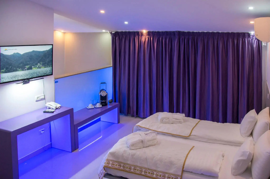 Hotel Christina Plus