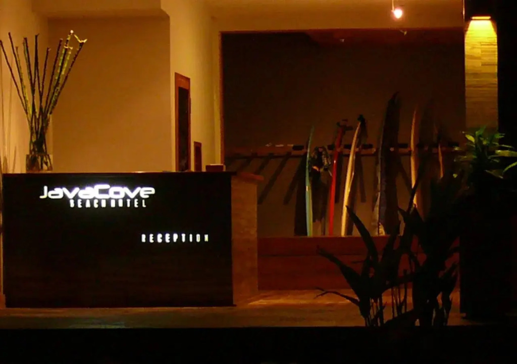 JavaCove Beach Hotel