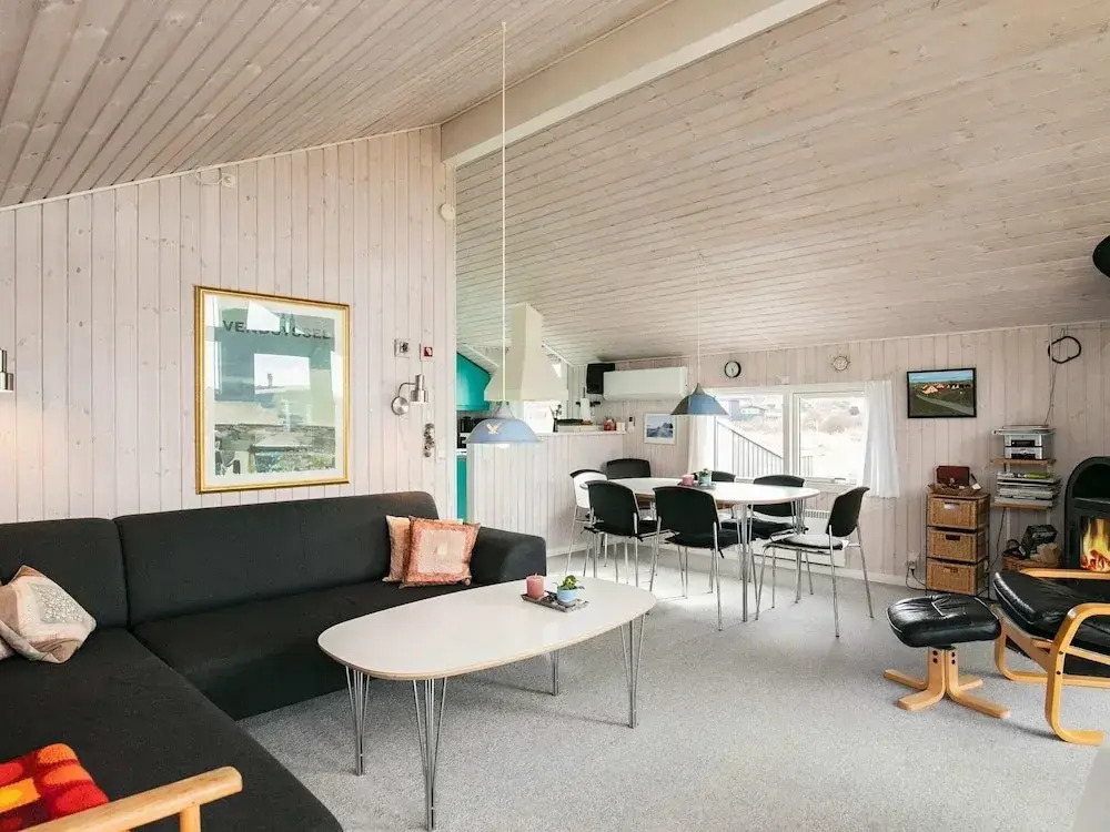 Spacious Holiday Home Nearby the National Park Loonse en Drunese Duinen
