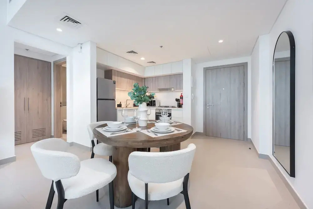 Modern Aesthetic 1-bedroom Apartment in Dubai Hills