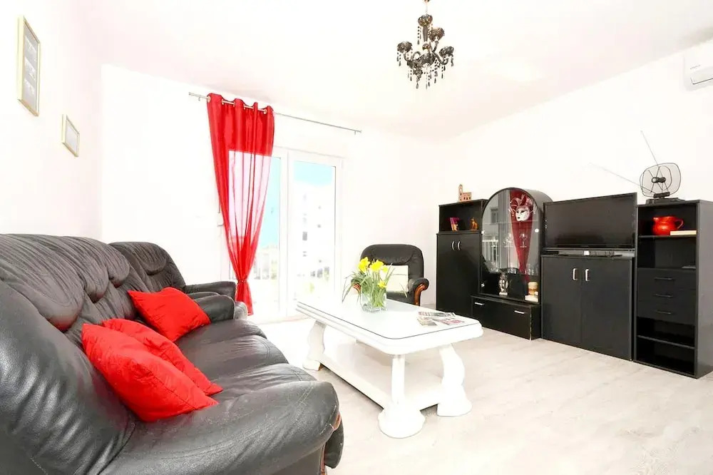 Apartment With 3 Bedrooms in Stobrec, With Furnished Balcony and Wifi Near the Beach