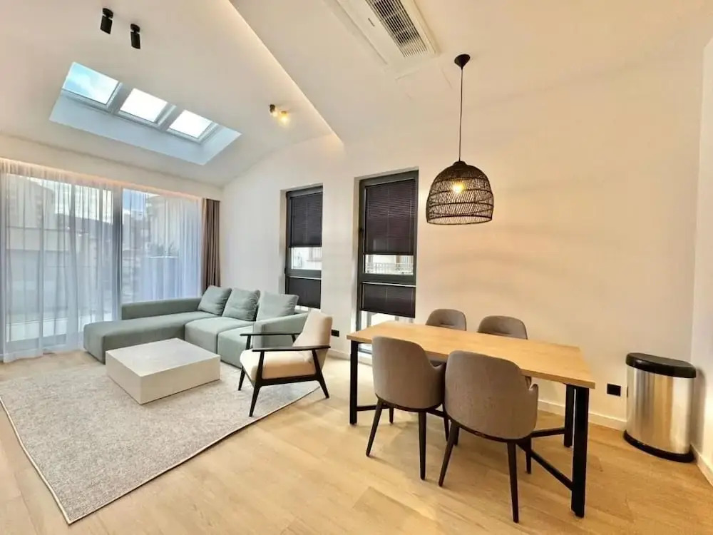 Onia Luxury Escape
