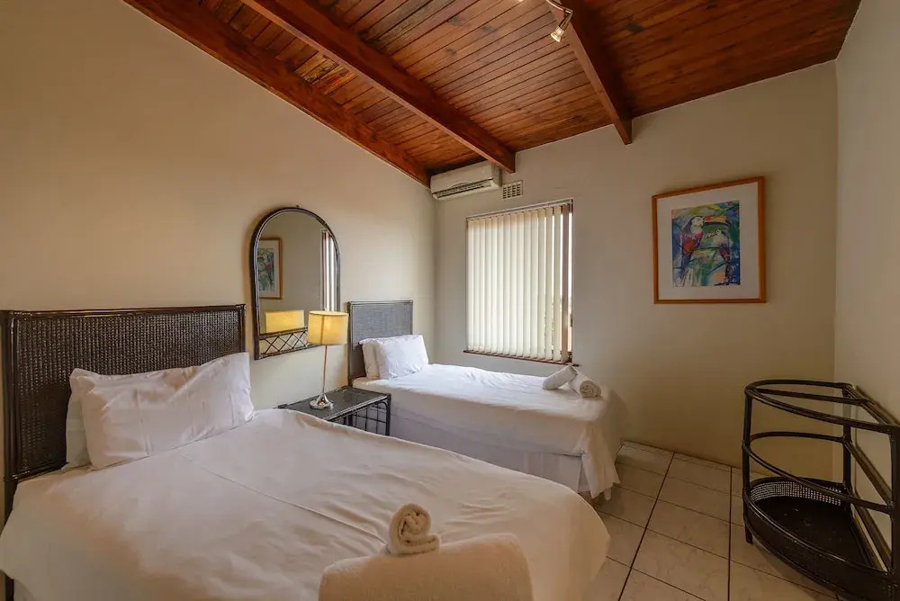 San Lameer Villa Rentals  2827