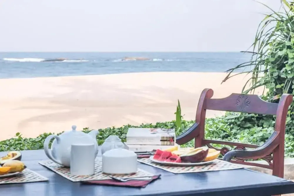 Blue Parrot Beach Villa with privat swimming pool