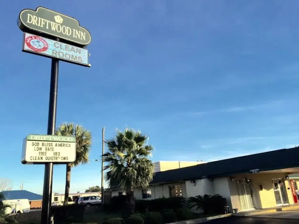 Driftwood Inn - Lake City
