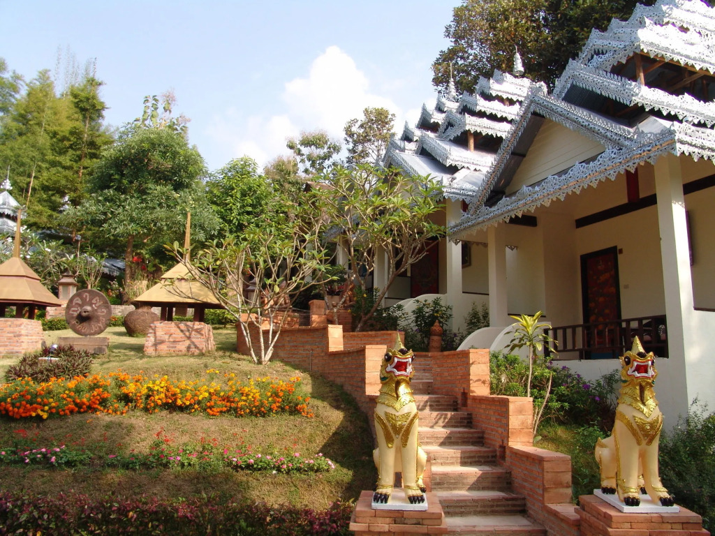 Phu Jaya Floresta Resort by ALPHATEL PARTNER