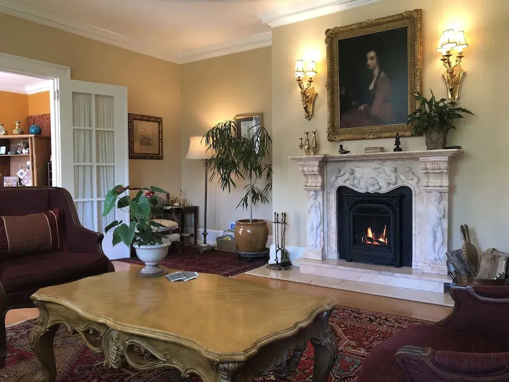 Villa Marco Polo Bed and Breakfast Inn