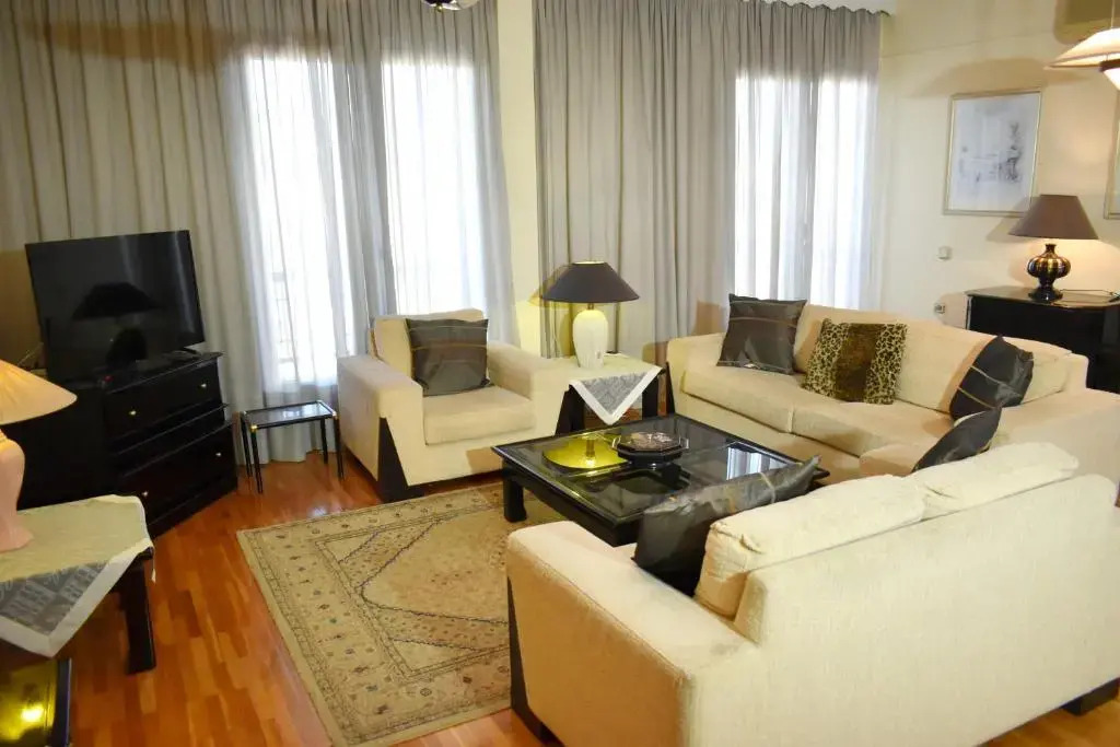 Central Apartment Next To The River