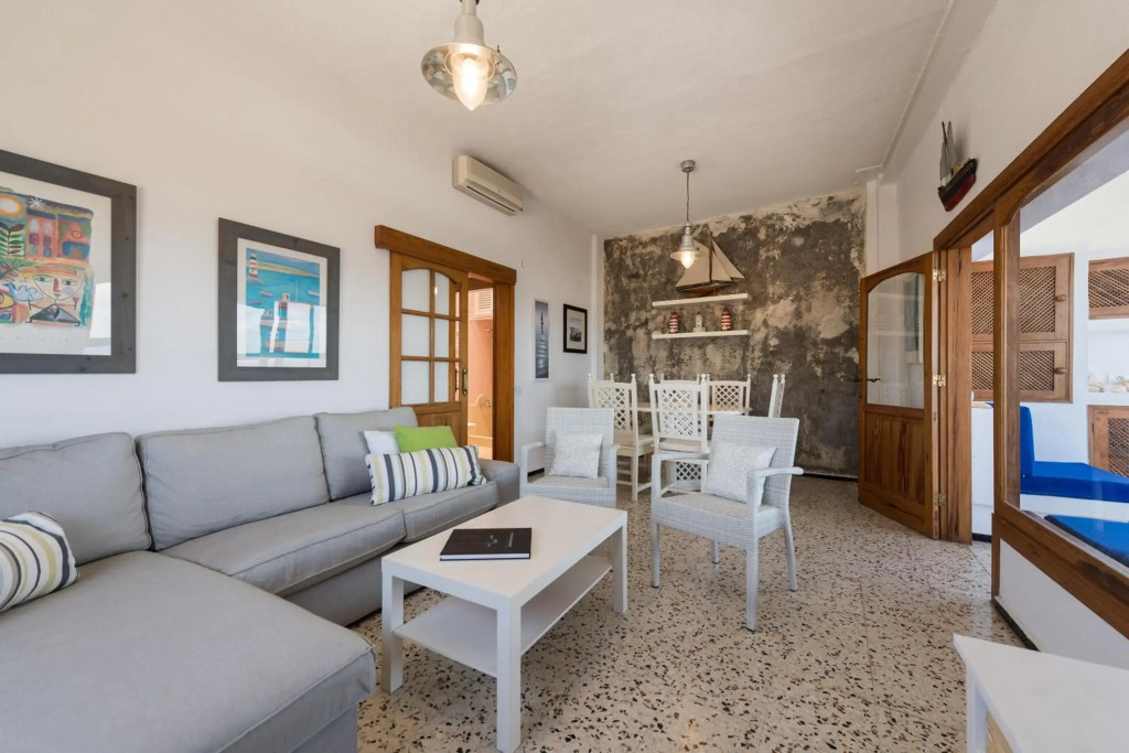 VV La Gaeta 1 "by henrypole home"