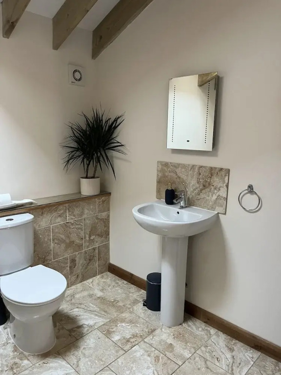 Charming Norfolk Barn Conversion in Barnham Broom